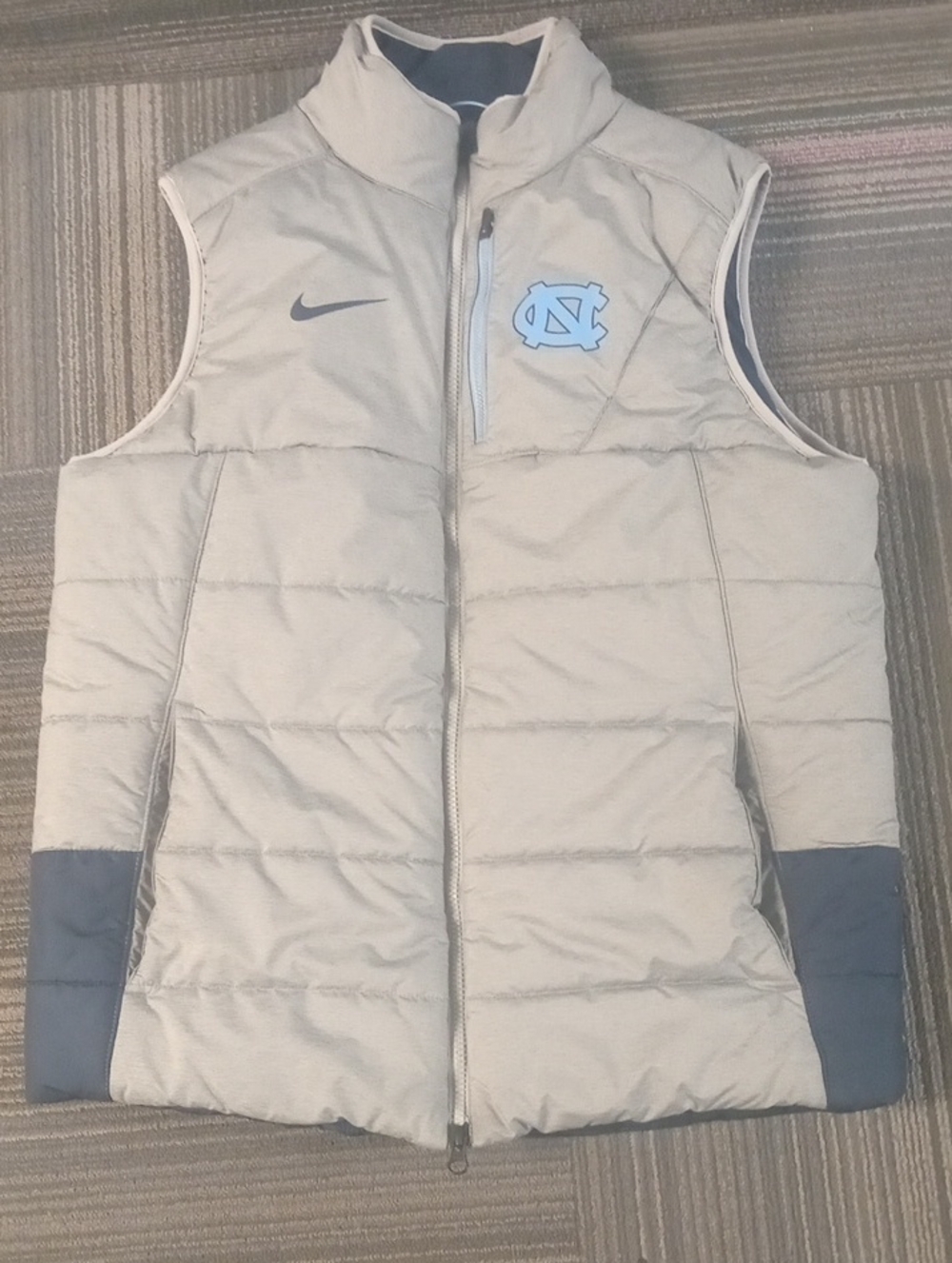 Nike Quilted Puffer Vest with UNC Logo - Light Gray & Carolina Blue